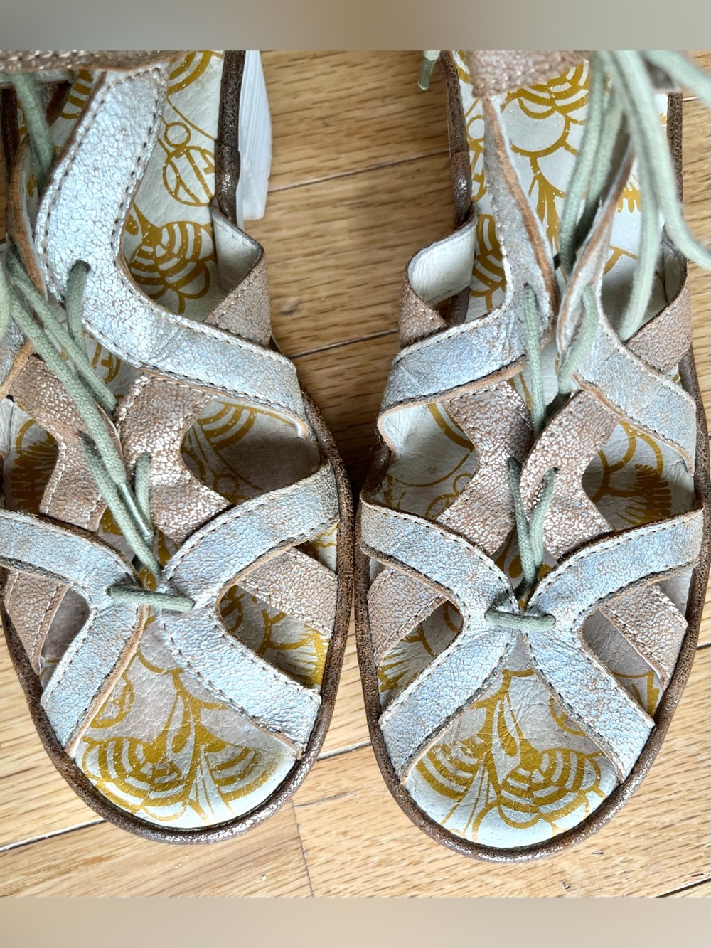 Fly London Sandals leather Strappy Metallic Gladiator “Want” Pearl/Luna Size 39 - Picture 9 of 14